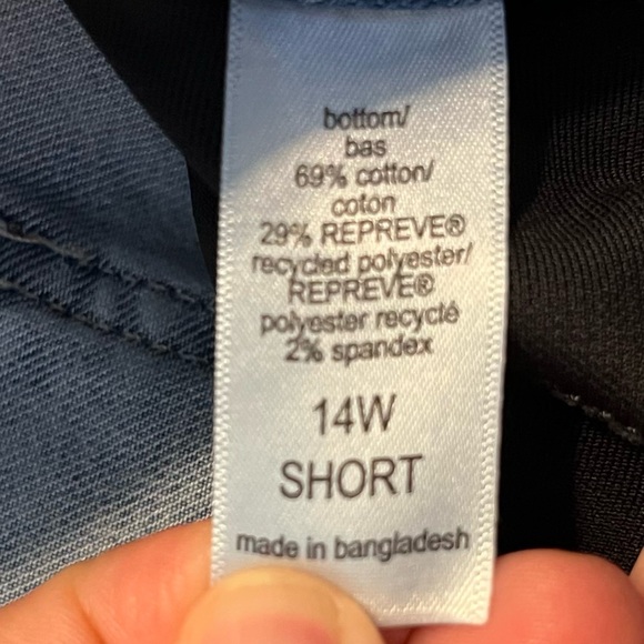 Maurices Everflex jeans size 14W short - Picture 6 of 7